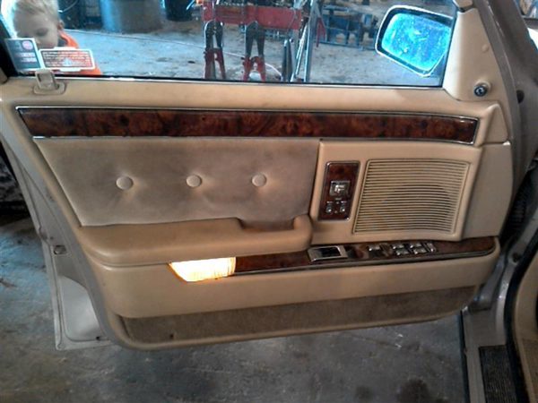 1992 Chrysler New Yorker — vehicle photo 5