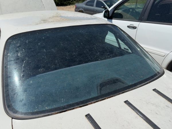 1993-1999 Olds Eighty Eight Back Glass Rear Window Oem Heated 25613980 — photo 2