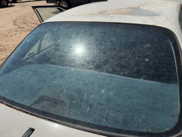 1993-1999 Olds Eighty Eight Back Glass Rear Window Oem Heated 25613980 — photo 4