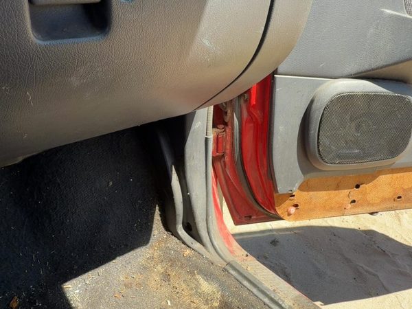 1994 Nissan Pathfinder Passenger Right Lower Kick Trim Panel Oem Gray — photo 4