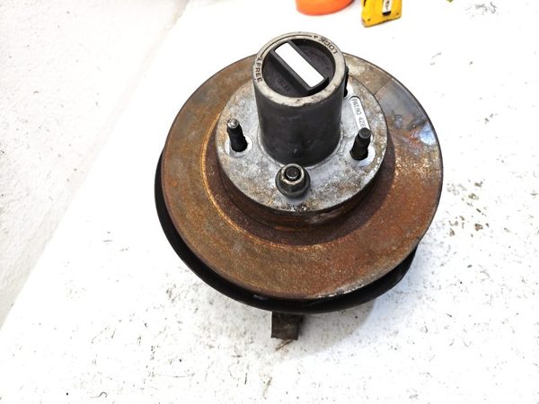 95-97 Ranger Driver Left Front Spindle Steering Knuckle With Wheel Hub Oem 4X4 — photo 3