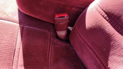 1995-1999 Chevy Lumina Driver Left Front Seat Belt Buckle Receiver Oem Red