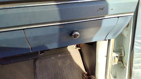 83-88 Ford Ranger Glove Box Assembly Complete Door With Latch Oem Blue — photo 2