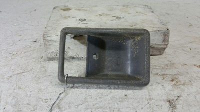 1987 Toyota Hilux Pickup Driver Left Front Inside Door Handle Trim Bezel