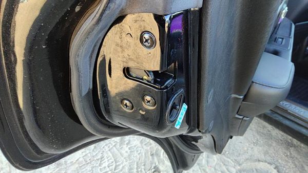 2002-2005 Hyundai Xg350 Driver Left Rear Door Latch With Rods/Cables Oem Back — photo 1