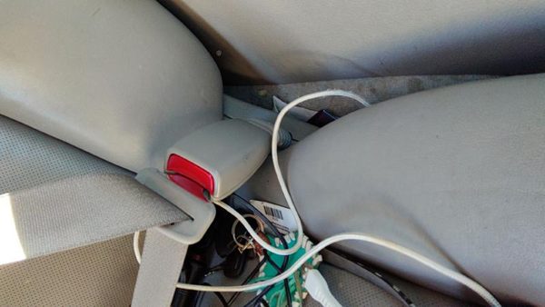 2005-2011 Cadillac Sts Passenger Right Front Seat Belt Buckle Receiver Gray 132 — photo 4