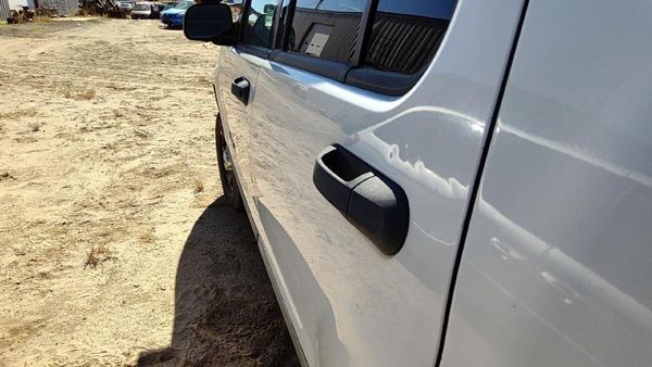 2005 Ford Explorer Rear Door LH Yz Oxford White — photo 5
