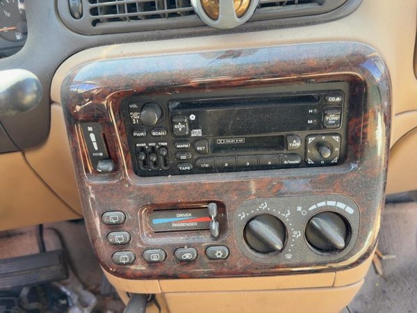 96-00 Town & Country Trim Bezel Around Radio Surround Dash Panel Oem Tan Flk5 — photo 4