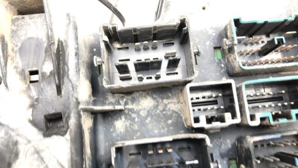 2002-2005 Dodge Ram 1500 Bcm Body Control Module Computer Oem 56051036Af — photo 8