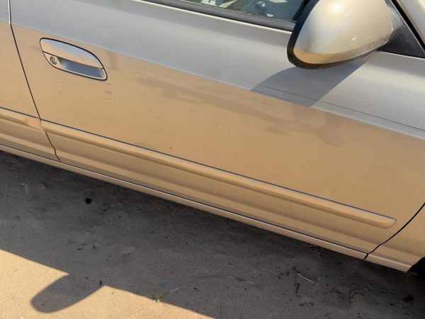 01-03 Elantra Passenger Right Front Moulding From Door Gls Sedan Prime Beige Ko — photo 1