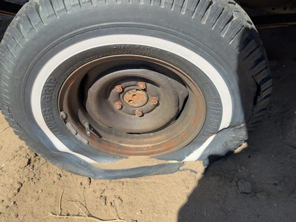 1978-1984 Dodge D150 15" Wheel Oem Factory Rim 02525050 — photo 2