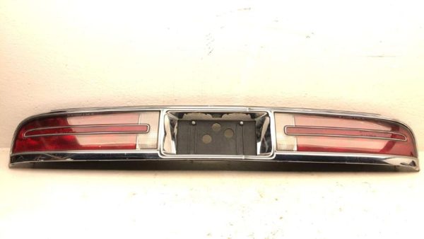 1991-1996 Buick Park Ave Ultra Middle Center Tail Light Brake Lamp Oem Rear — photo 1