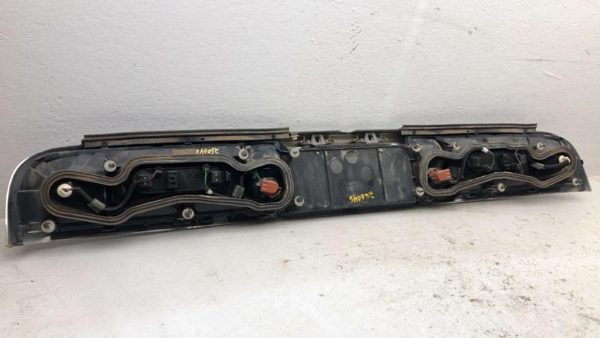 1991-1996 Buick Park Ave Ultra Middle Center Tail Light Brake Lamp Oem Rear — photo 14