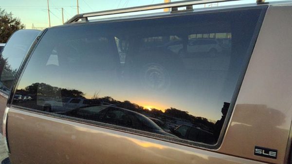 1992-1999 Chevy Suburban Passenger Right Rear Quarter Glass Back Side Window Oem — photo 3