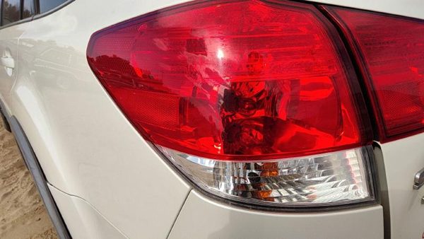 2010-2014 Subaru Legacy Outback Driver Left Outer Tail Light Brake Lamp Oem Rear — photo 5