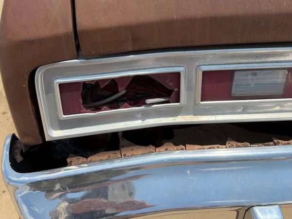 1974-1976 Chevy Impala Driver Left Tail Light Brake Lamp Oem Rear 05951567 — photo 2