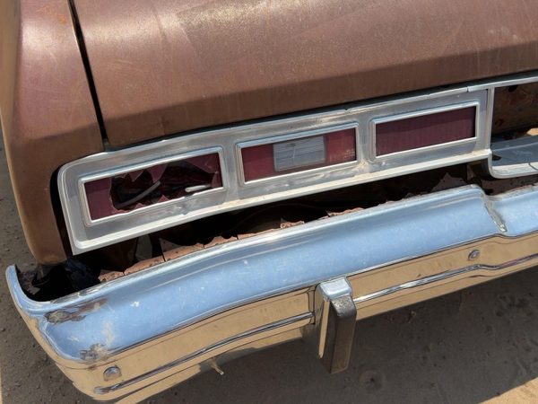 1974-1976 Chevy Impala Driver Left Tail Light Brake Lamp Oem Rear 05951567 — photo 1