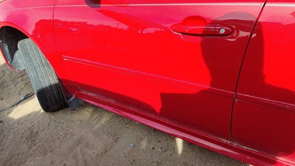2011 Chevrolet Impala Front Door LH Red 74U — photo 4