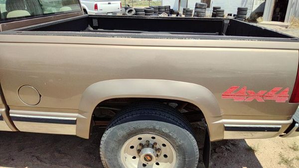 1997 Chevy Pickup 2500 Pickup Box/bed Assembly — photo 3