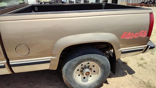 1997 Chevy Pickup 2500 Pickup Box/bed Assembly — photo 2