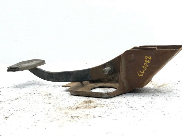1997-2002 Ford Van E450 Complete Brake Pedal Assembly OEM — photo 6