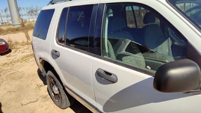 2005 Ford Explorer Rear Door RH Yz Oxford White