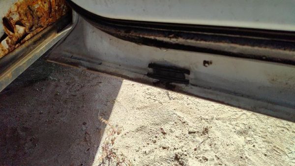2005 Ford Explorer Rear Door RH Yz Oxford White — photo 9