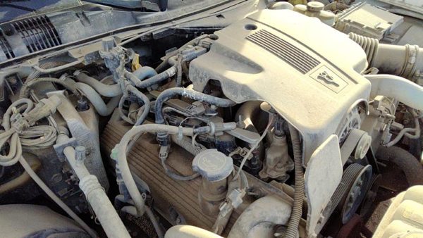 2005 Ford Crown Vic Complete Fuel Rail With Injectors Set Loaded Oem 4.6L — photo 4