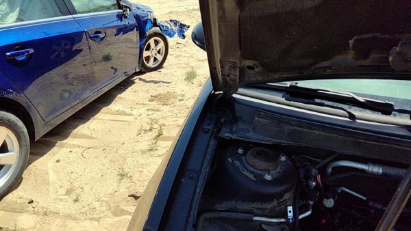 2009 Pontiac G6 Hood Hinge RH Gxp Coupe Black 58U — photo 1