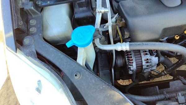07-12 Nissan Sentra Windshield Washer Fluid Reservoir With Pump Oem Wiper Tank — photo 2