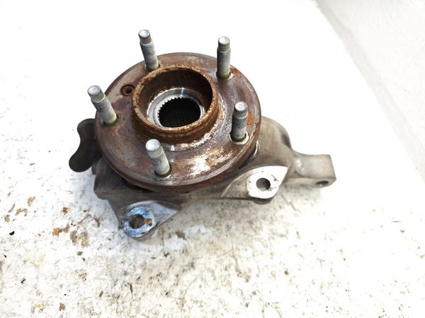 01-05 Lesabre Passenger Right Front Spindle Steering Knuckle With Wheel Hub — photo 3