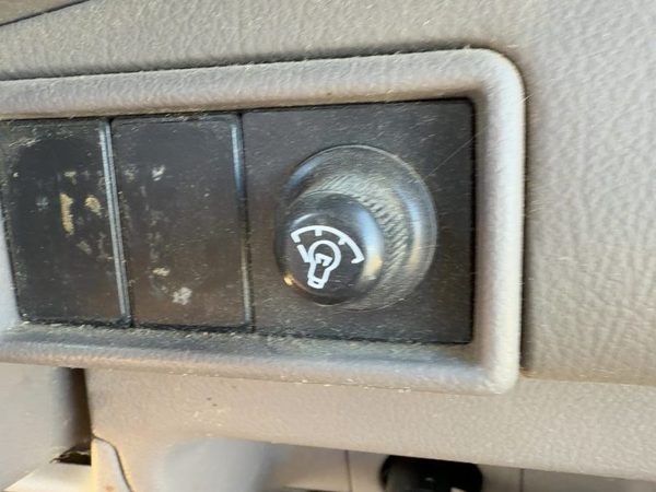 1989-1995 Isuzu Pup Dash Dimmer Switch Oem — photo 3