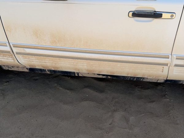 94 Lincoln Town Car Driver Left Front Moulding From Door Oem Trim Strip White Wt — photo 1