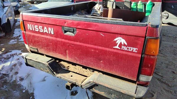 1986-1997 Nissan Hardbody Tail Gate Assembly Oem Red 9340092G30 — photo 2