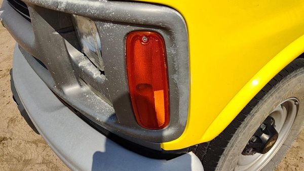2002 Chevy Express 3500 Fog/mark/park/turn Light/lamp LH Van 2500 — photo 1