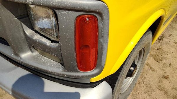 2002 Chevy Express 3500 Fog/mark/park/turn Light/lamp LH Van 2500 — photo 4