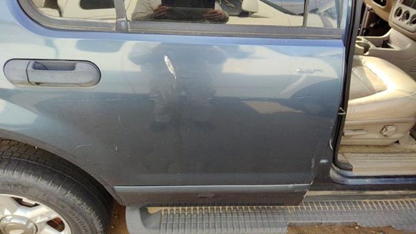 2005 Ford Explorer Rear Door RH Blue Ld — photo 3