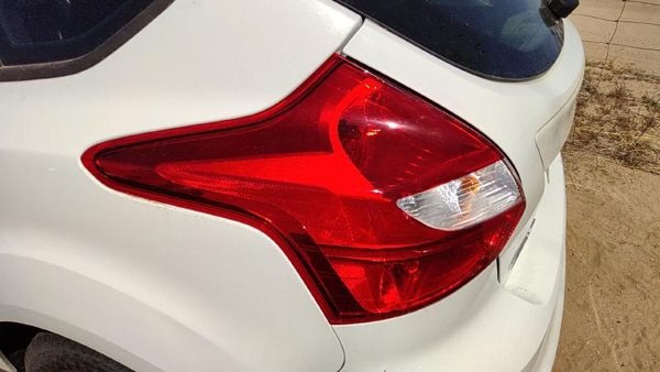 2012-2014 Ford Focus Ford Focus Driver Left Tail Light Brake Lamp Oem Rear — photo 3