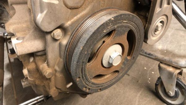 2014-2020 Buick Regal 2.0l Turbo Harmonic Balancer Crankshaft Pulley With Bolt — photo 2