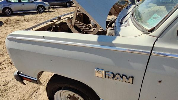 1981-1993 Dodge D350 Driver Left Chrome Moulding From Fender Oem Trim Strip — photo 1