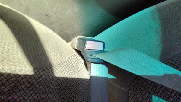 2001-2002 Ford Expedition Driver Left Front Seat Belt Buckle Receiver Oem Tan Fh — photo 4