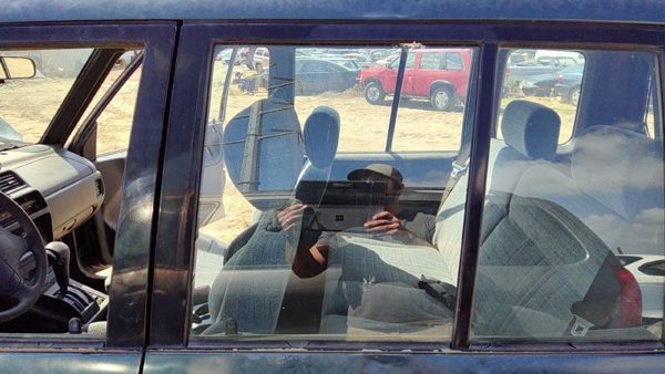 1991-1998 Suzuki Sidekick Driver Left Rear Side Window Door Glass Oem Back — photo 5