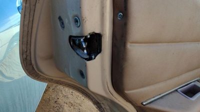 1984-1987 Ford Tempo Driver Left Rear Door Latch With Rods/Cables Oem Back