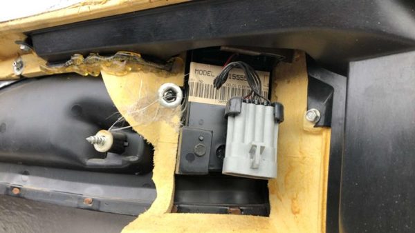 92 Buick Park Ave Ultra Passenger Right Front Door Trim Panel With Switches Tan — photo 17