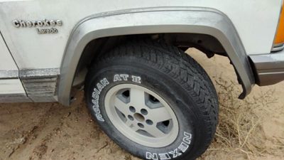 1987-1996 Jeep Cherokee Passenger Right Front Wheel Flare Moulding Oem Fender