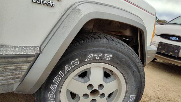 1987-1996 Jeep Cherokee Passenger Right Front Wheel Flare Moulding Oem Fender — photo 3