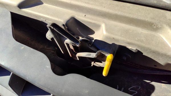 2002-2005 Ford Explorer Hood Latch Assembly With Bracket Oem 5L2z16138a — photo 2
