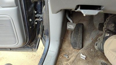 98-03 Toyota Sienna Driver Left Lower Kick Trim Panel Oem Gray 11