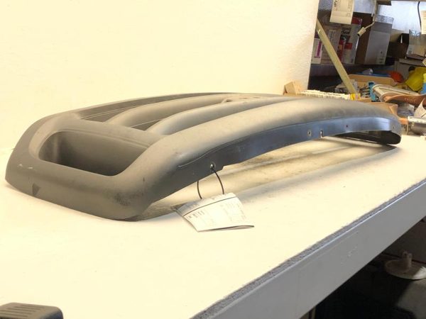 1999 Ford F250 Grille Painted Surround With Painted Bars — photo 6