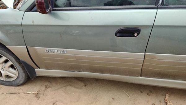 2004 Subaru Legacy Front Door LH Green — photo 2